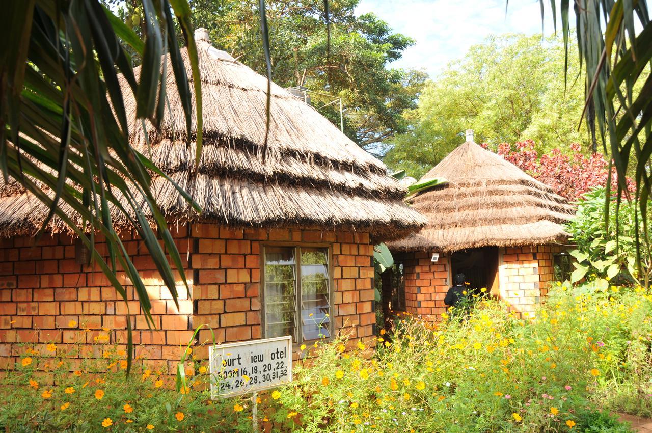 New Court View Hotel Masindi エクステリア 写真